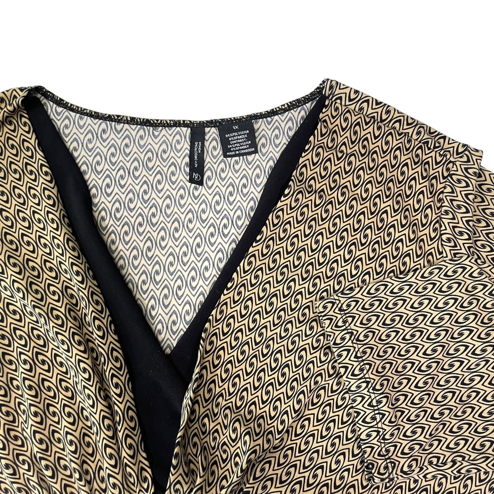 New Directions Woman 1X Tan Black Geometric V-Neck 3/4 Sleeve Top Retro Mod Boho